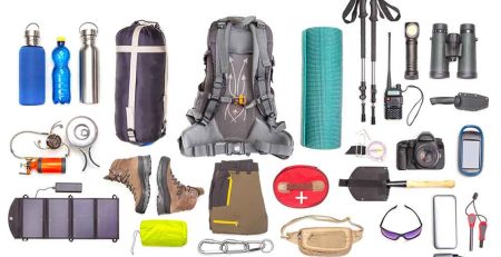 equipo básico de senderismo